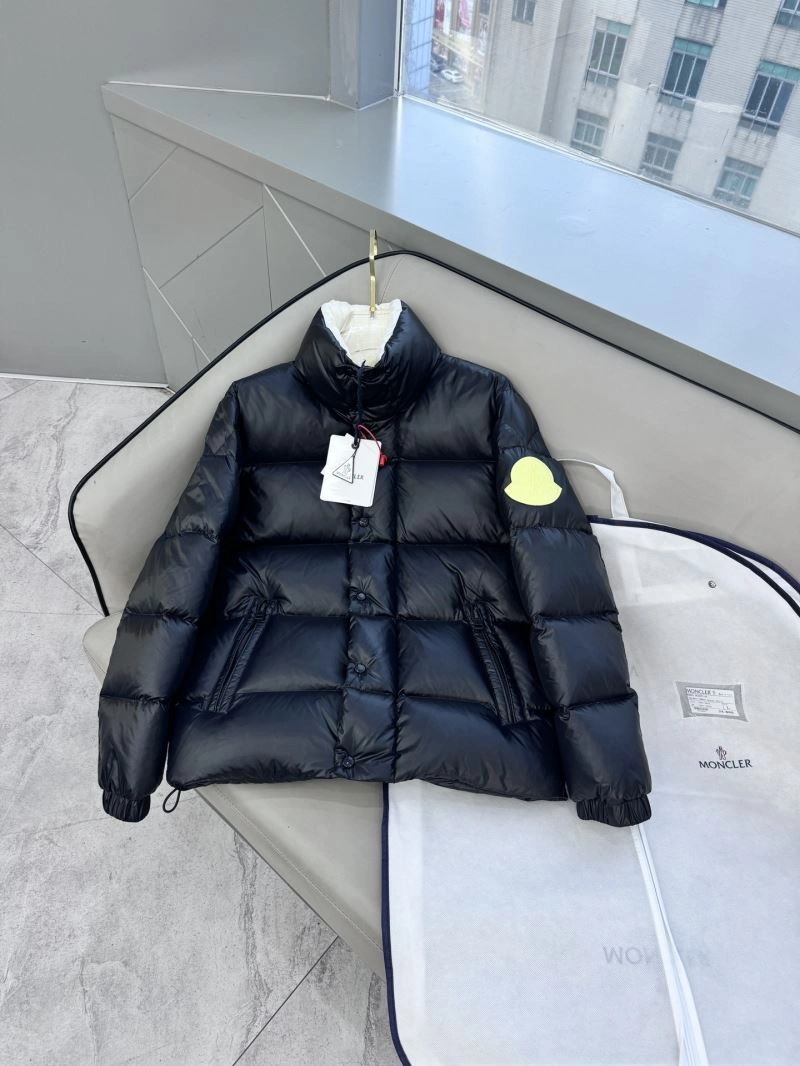Moncler Down Jackets WaterResistant 143890