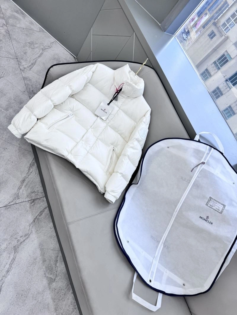 Lightweight Moncler Down Jackets 143902