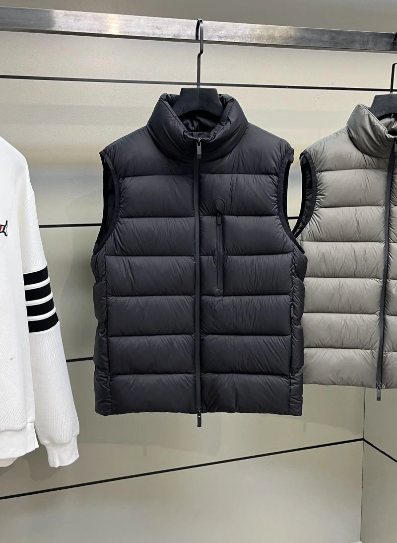 Snug Moncler Down Jackets 143896