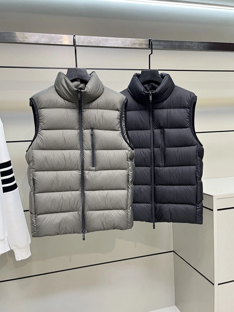 Snug Moncler Down Jackets 143896