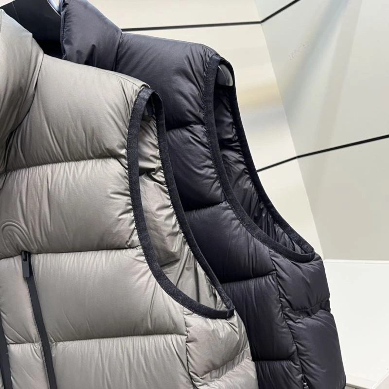 Snug Moncler Down Jackets 143896