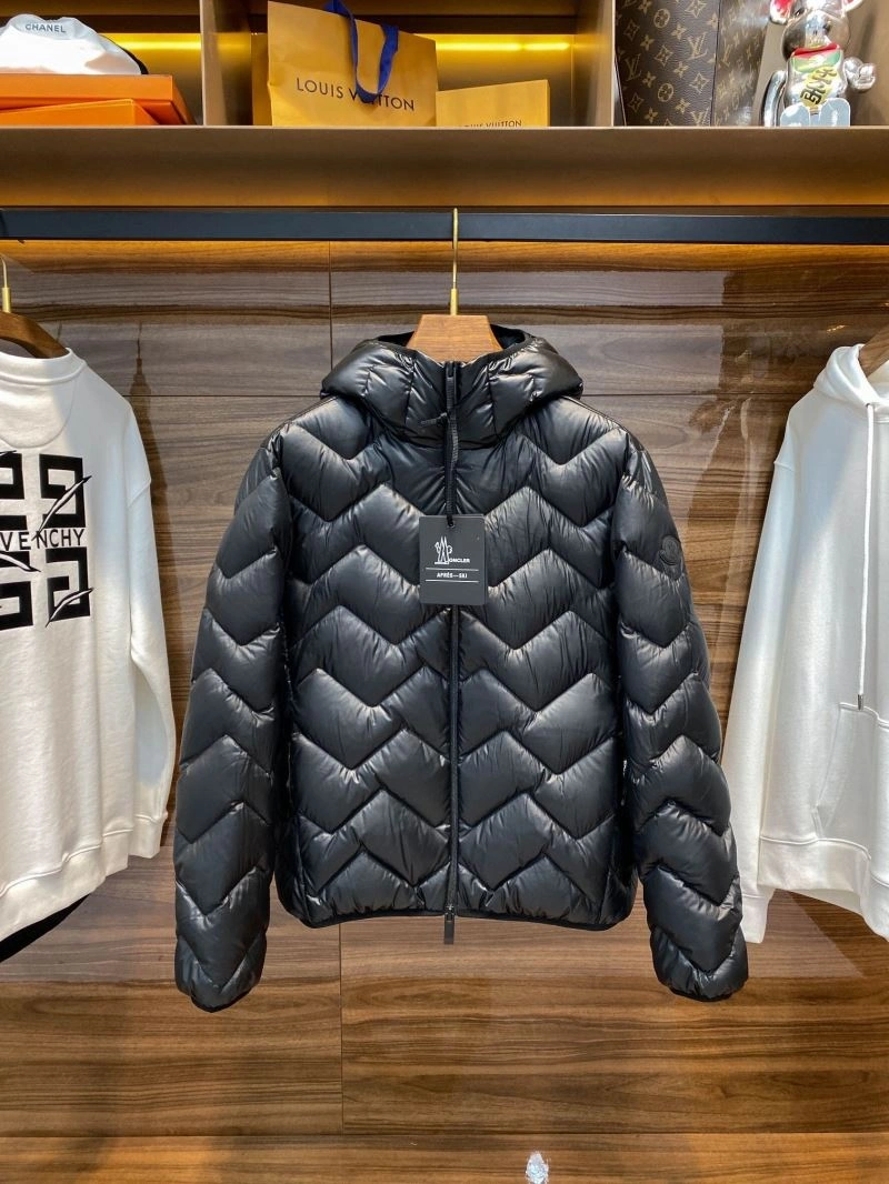 Moncler Down Jackets Cozy 143891