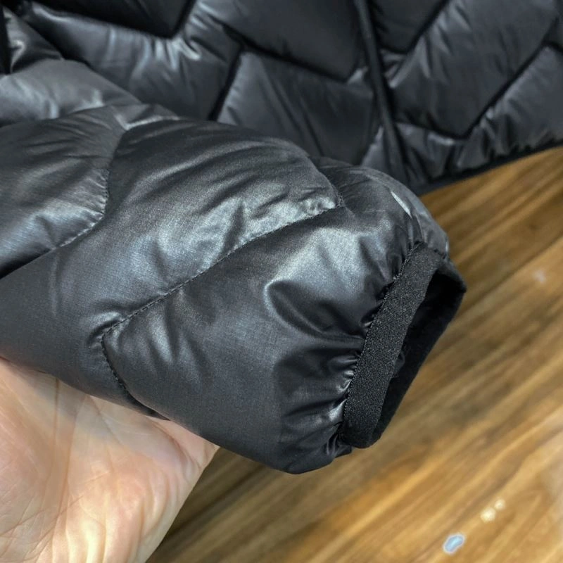 Moncler Down Jackets Cozy 143891