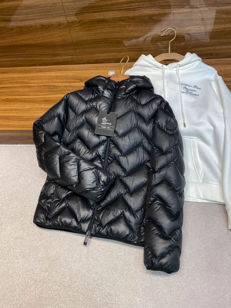 Moncler Down Jackets Cozy 143891