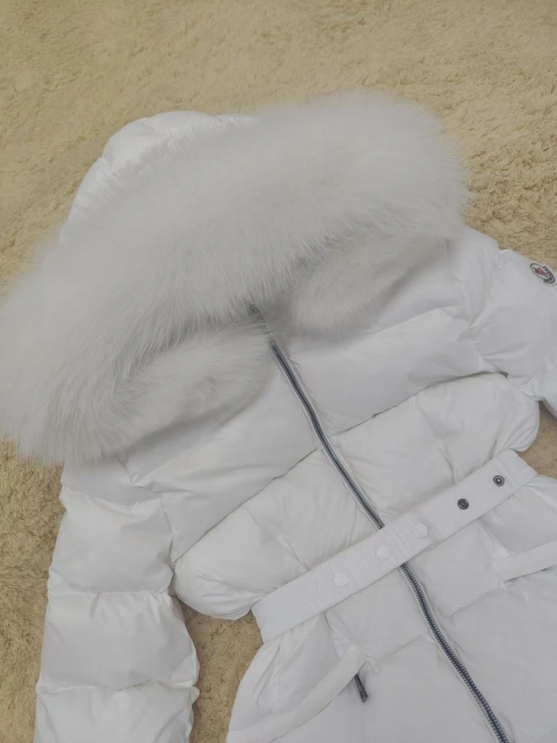 Resilient Moncler Down Jackets 143881