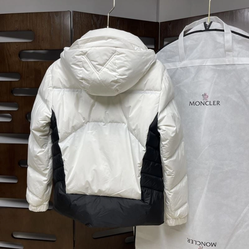 Moncler Down Jackets ModernLook 143897