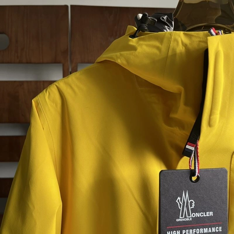Versatile Moncler Down Jackets 143884