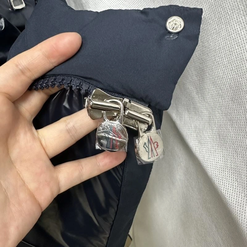 Stylish Moncler Down Jackets 143877