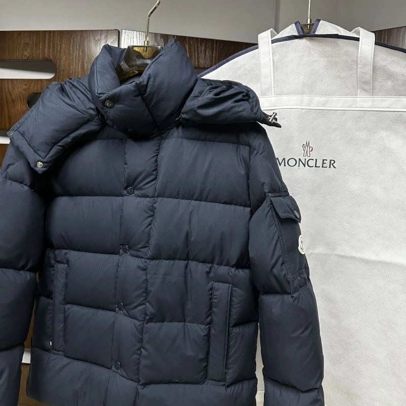 Stylish Moncler Down Jackets 143877