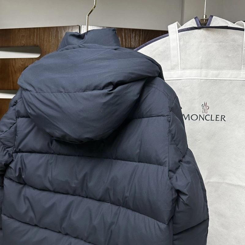 Stylish Moncler Down Jackets 143877