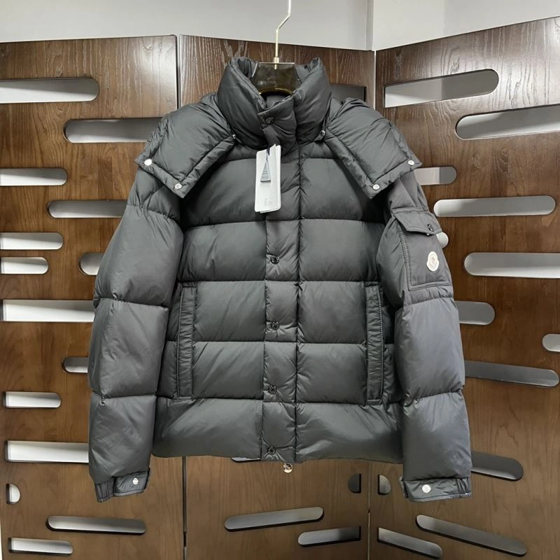 Moncler Down Jackets Functional 143880