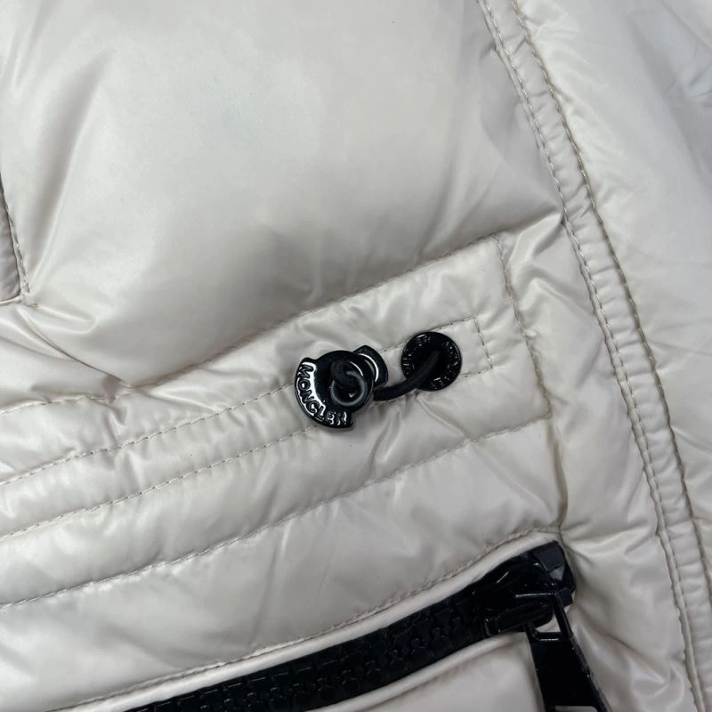 OdorResistant Moncler Down Jackets 143875