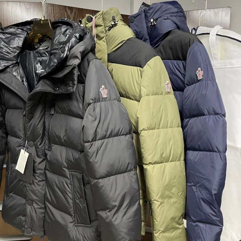 Moncler Down Jackets MultiPurpose 143866