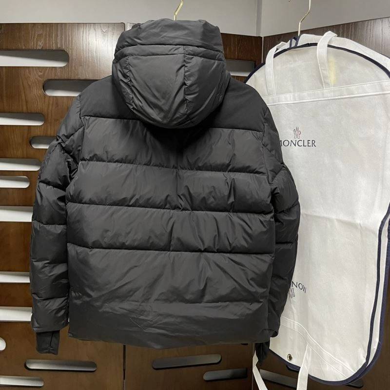 Moncler Down Jackets MultiPurpose 143866