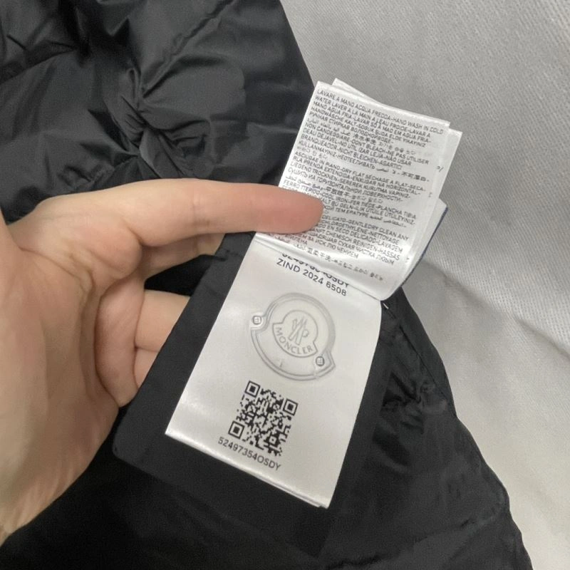 Moncler Down Jackets ModernLook 143864