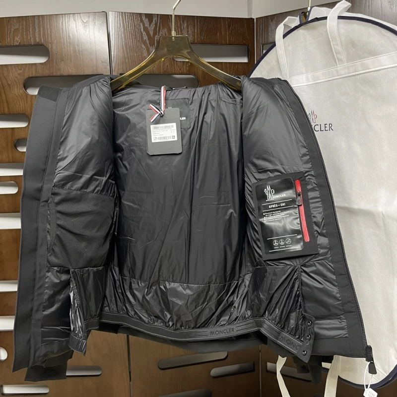 Packable Moncler Down Jackets 143863