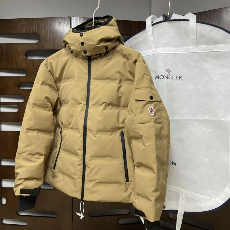 Moncler Down Jackets Elegant 143861