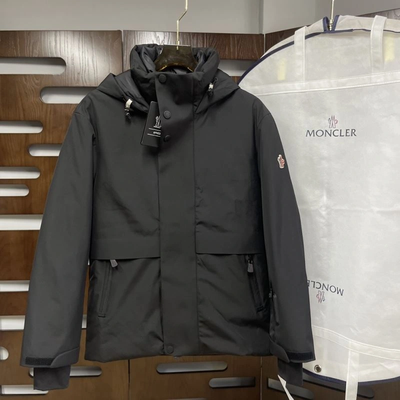 Timeless Moncler Down Jackets 143862
