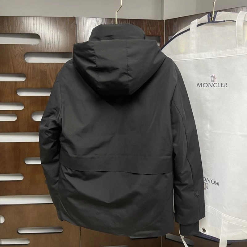 Timeless Moncler Down Jackets 143862