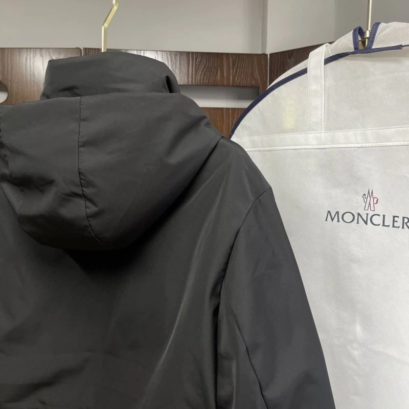 Timeless Moncler Down Jackets 143862