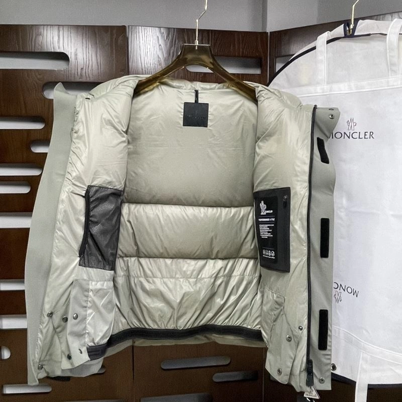 Moncler Down Jackets Packable 143858