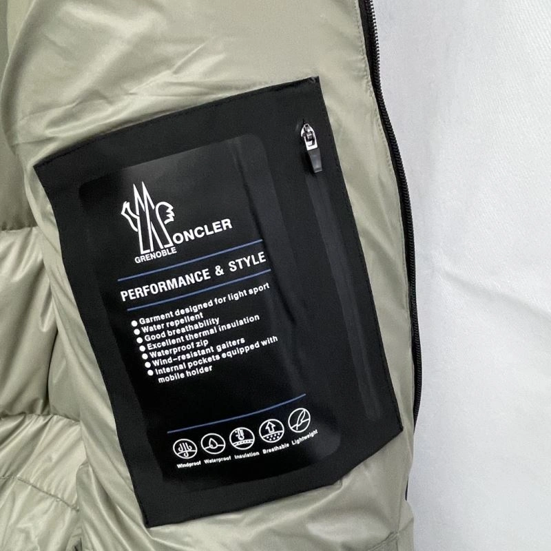 Moncler Down Jackets Packable 143858