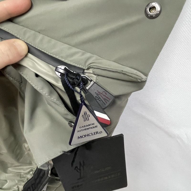 Moncler Down Jackets Packable 143858