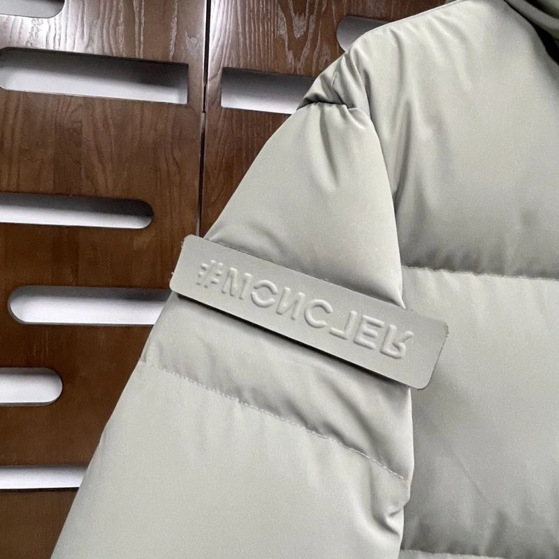 Moncler Down Jackets Packable 143858