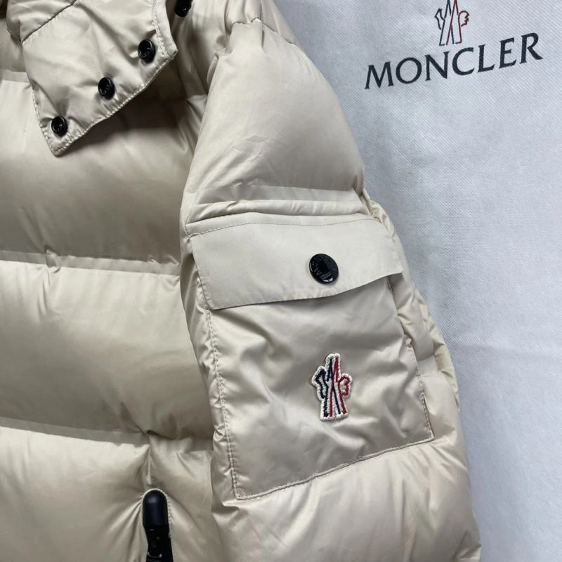 ZeroBulk Moncler Down Jackets 143856