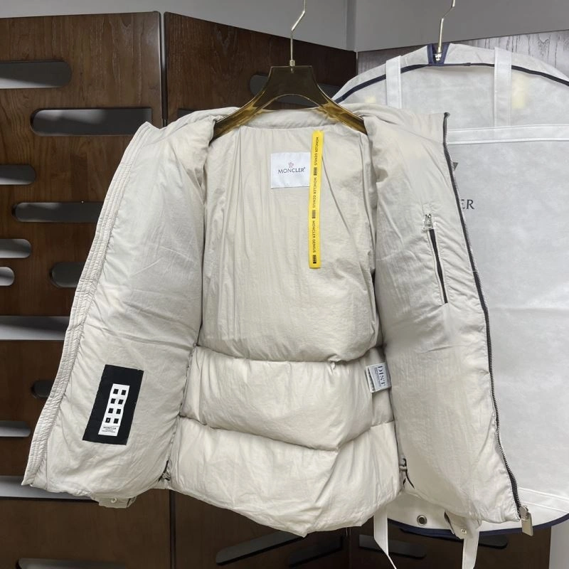 Functional Moncler Down Jackets 143853