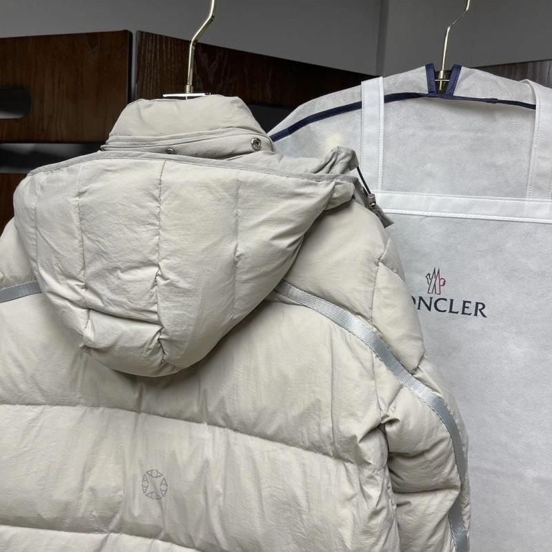 Functional Moncler Down Jackets 143853