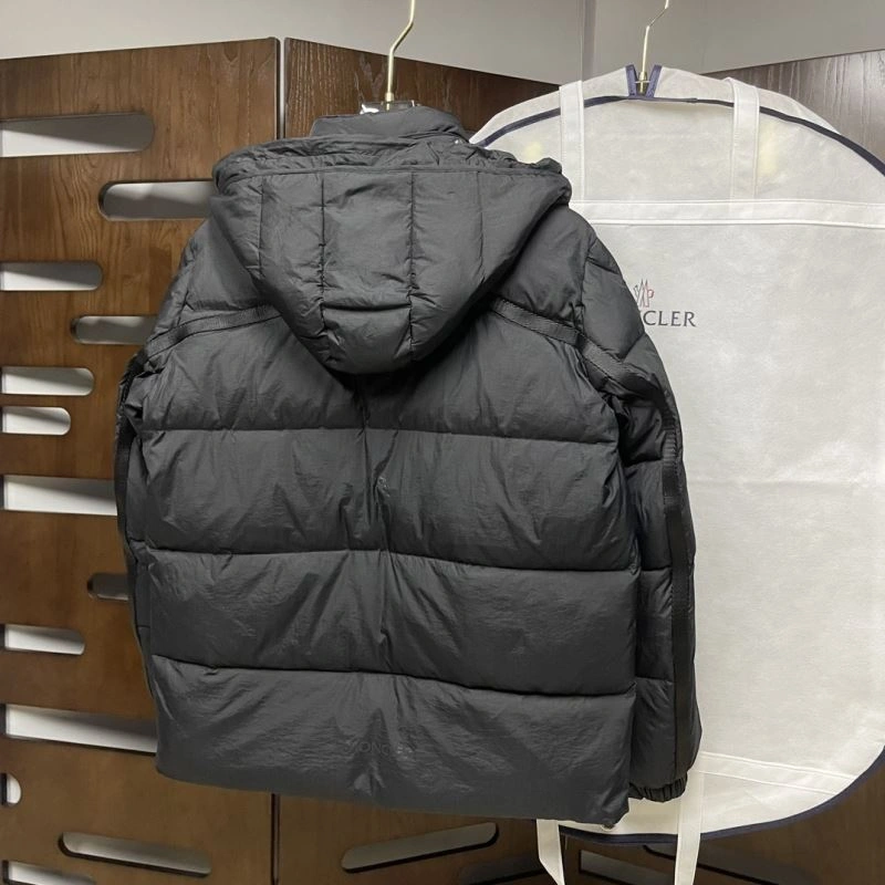 Unisex Moncler Down Jackets 143855