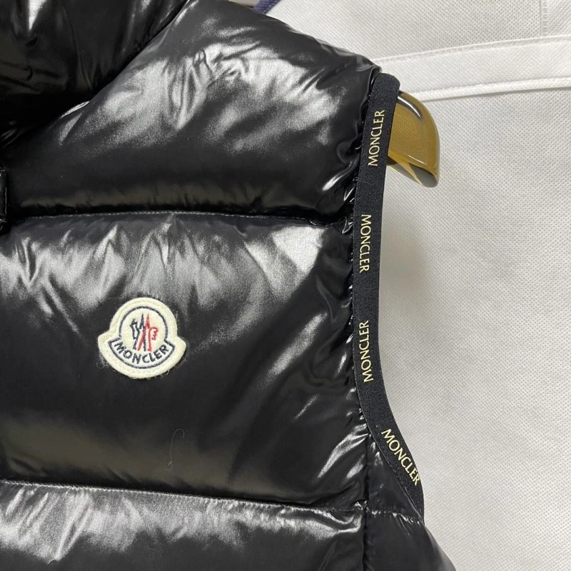Moncler Down Jackets OdorResistant 143844