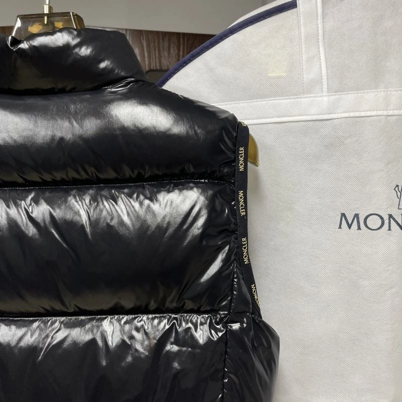 Moncler Down Jackets OdorResistant 143844