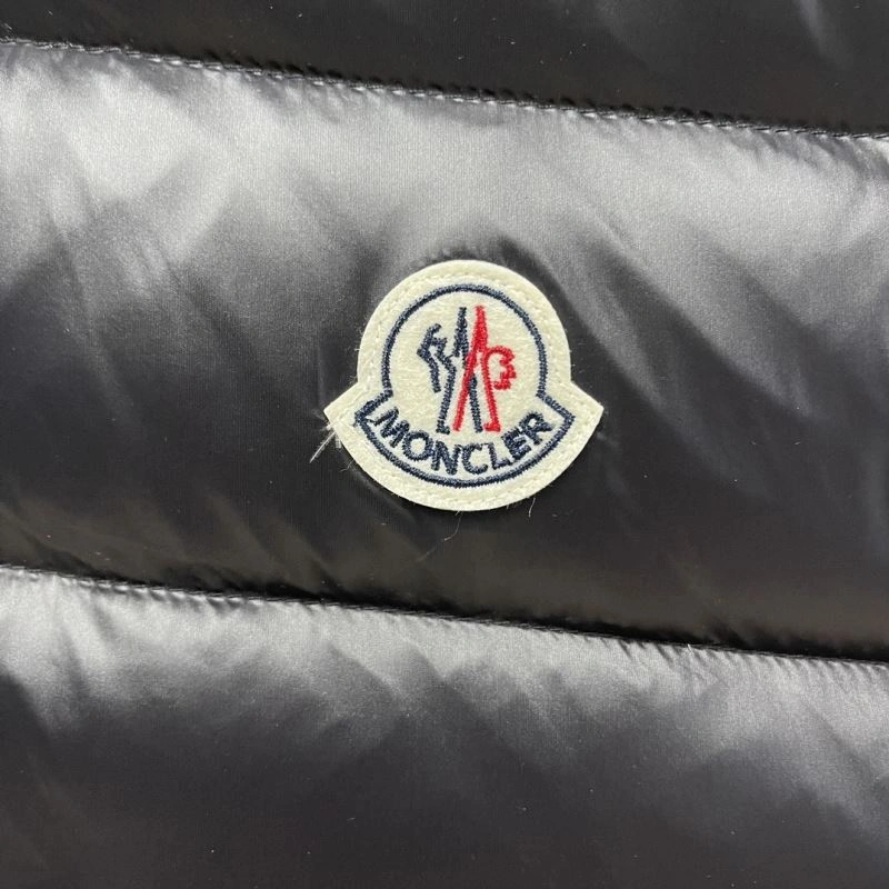 Moncler Down Jackets Elegant 143839