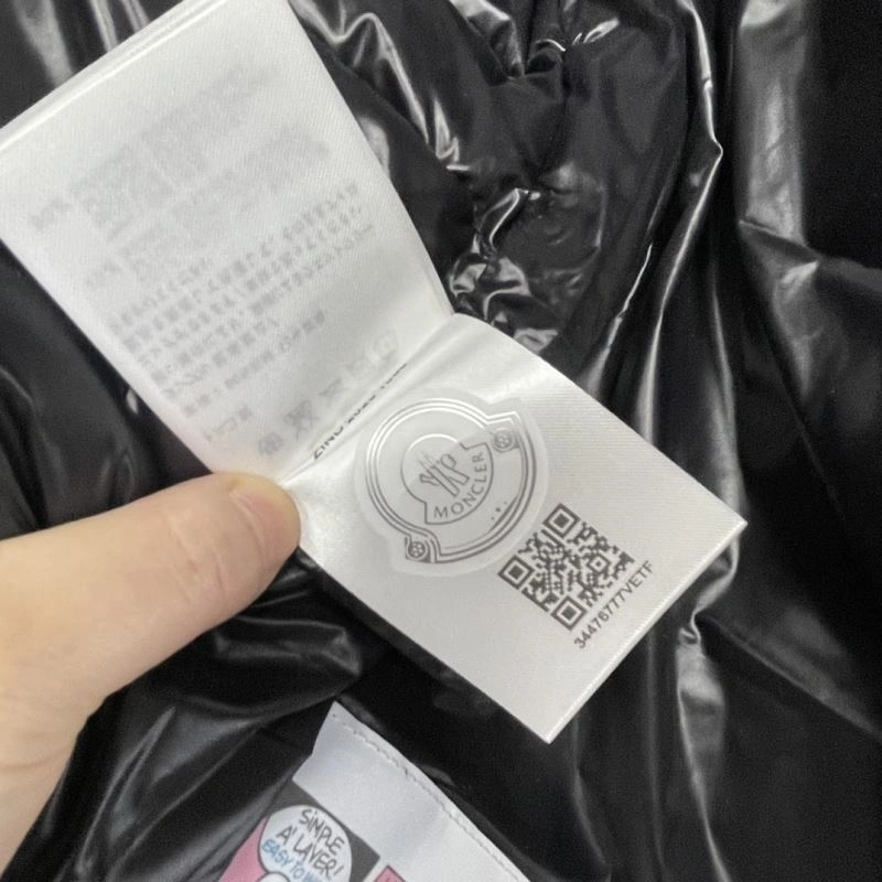 Moncler Down Jackets Elegant 143839