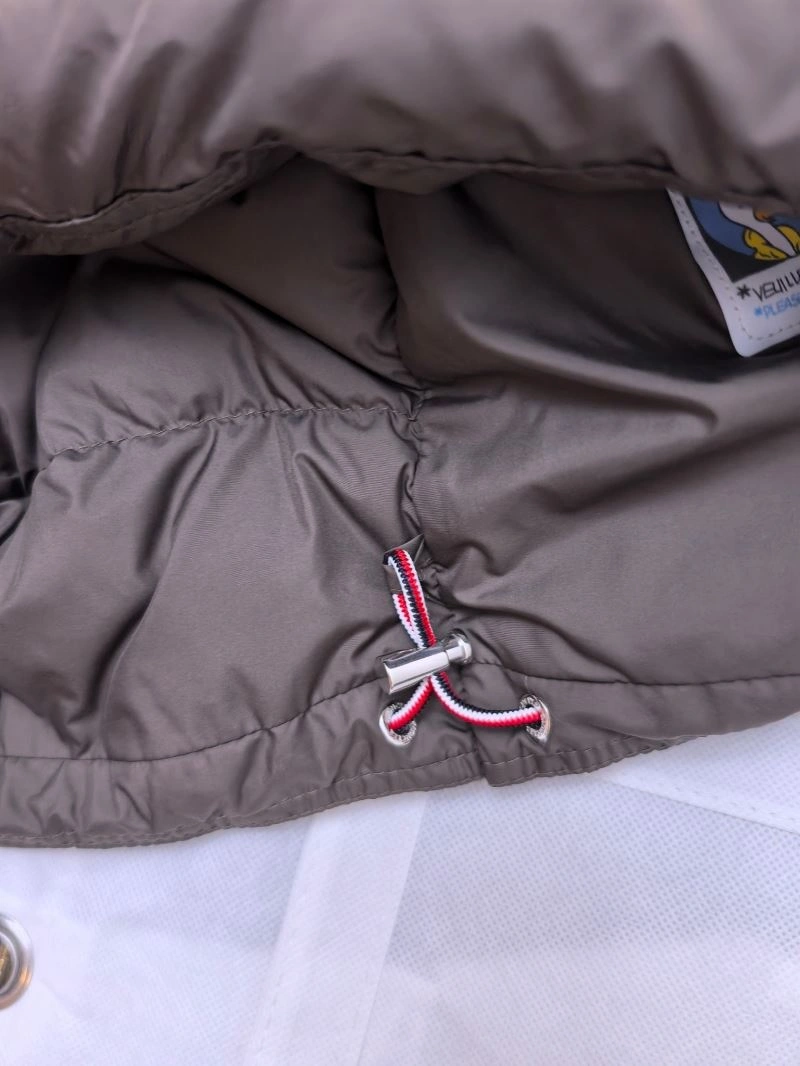 Moncler Down Jackets Refined 143842