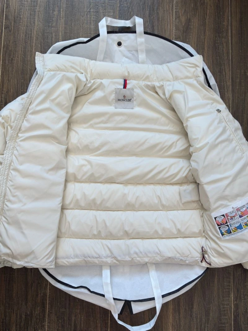 UrbanChic Moncler Down Jackets 143847