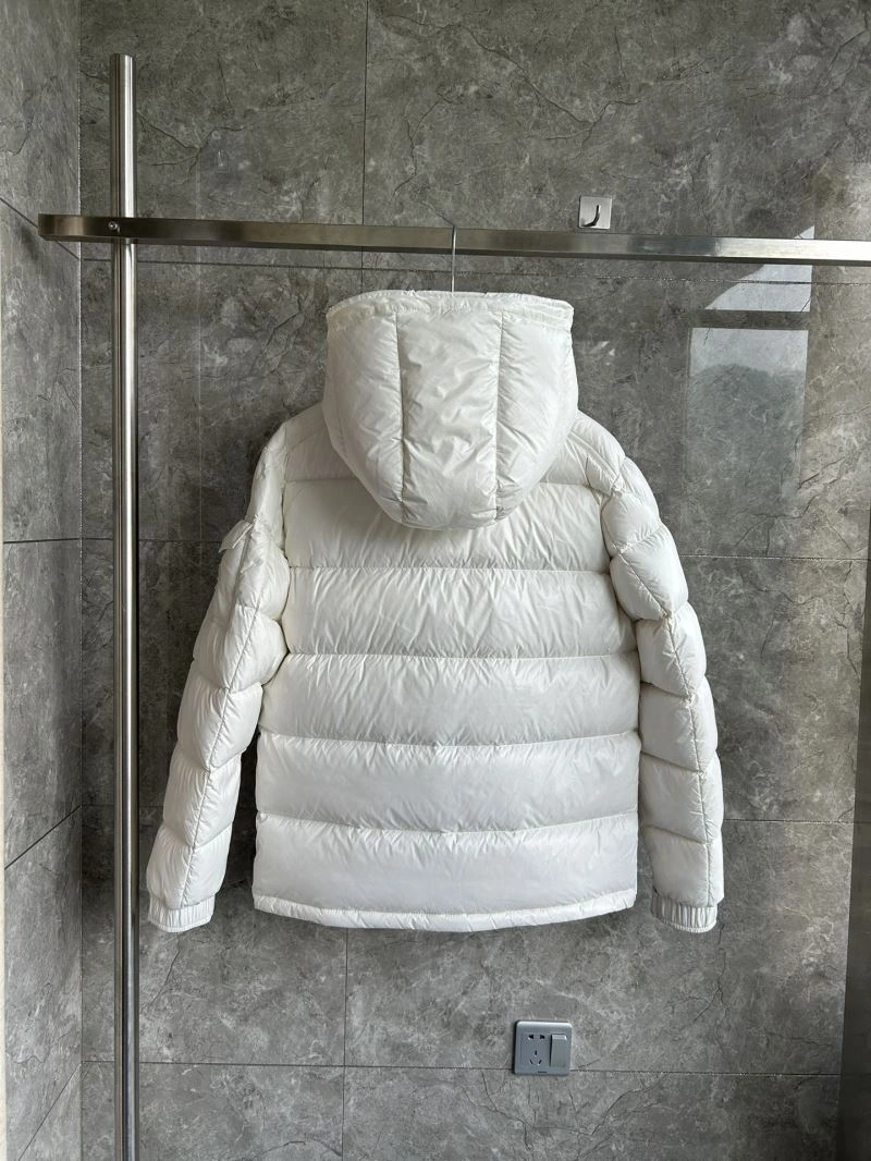 Moncler Down Jackets NewStyle 143832