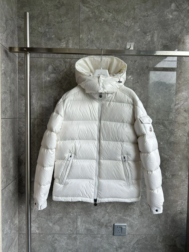 Moncler Down Jackets NewStyle 143832