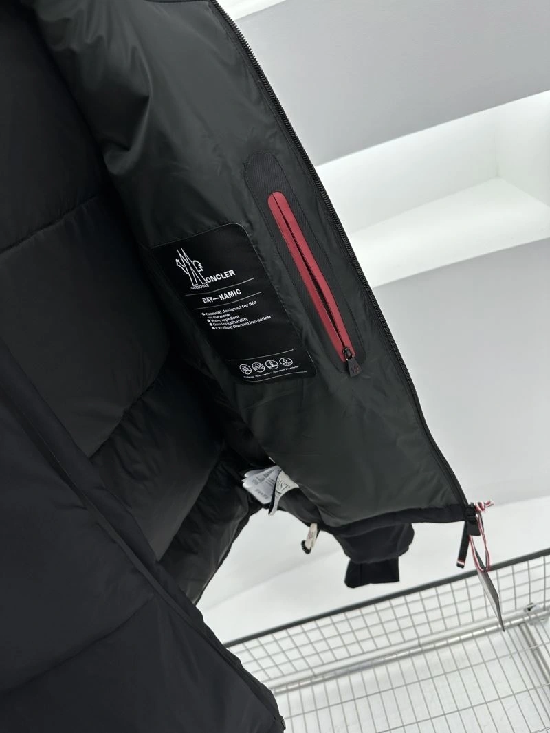 Moncler Down Jackets RelaxedFit 143837