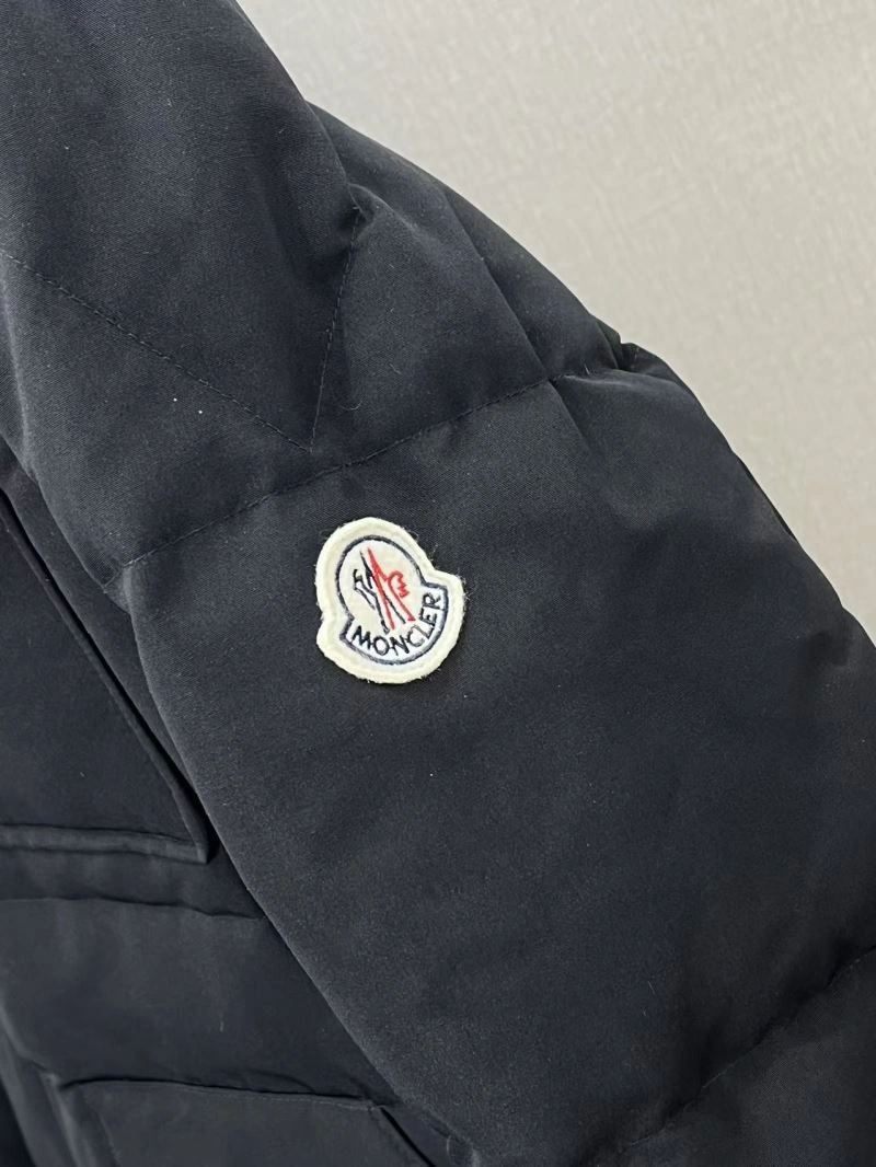 Moncler Down Jackets Affordable 143831