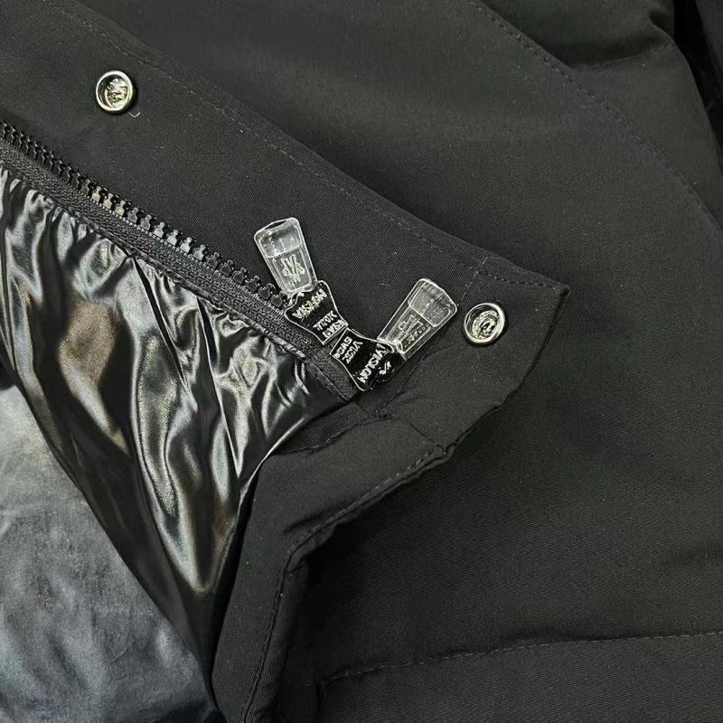Moncler Down Jackets OdorResistant 143828