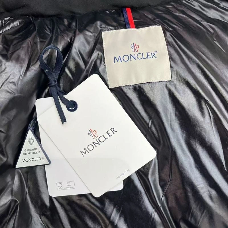 Moncler Down Jackets OdorResistant 143828