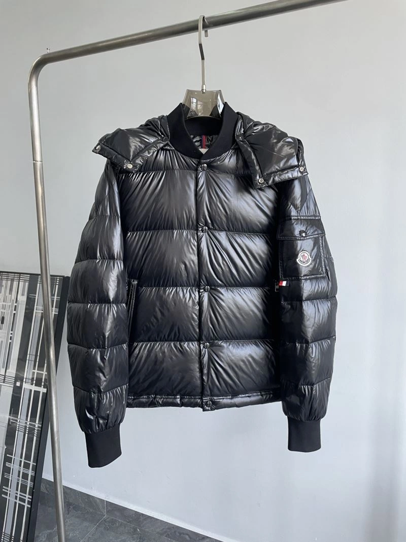 SmoothTexture Moncler Down Jackets 143826