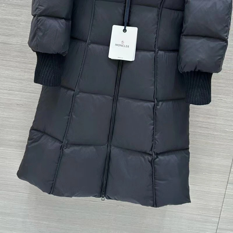 Moncler Down Jackets Bold 143817