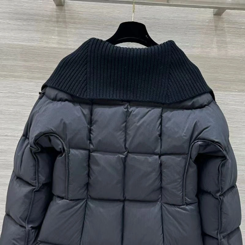 Moncler Down Jackets Bold 143817
