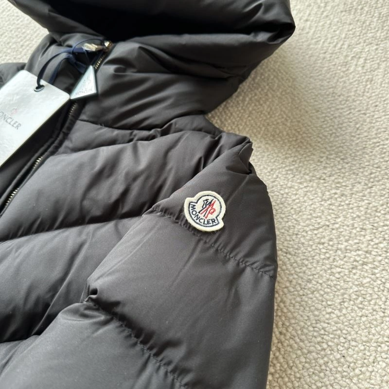 EasyMatch Moncler Down Jackets 143814