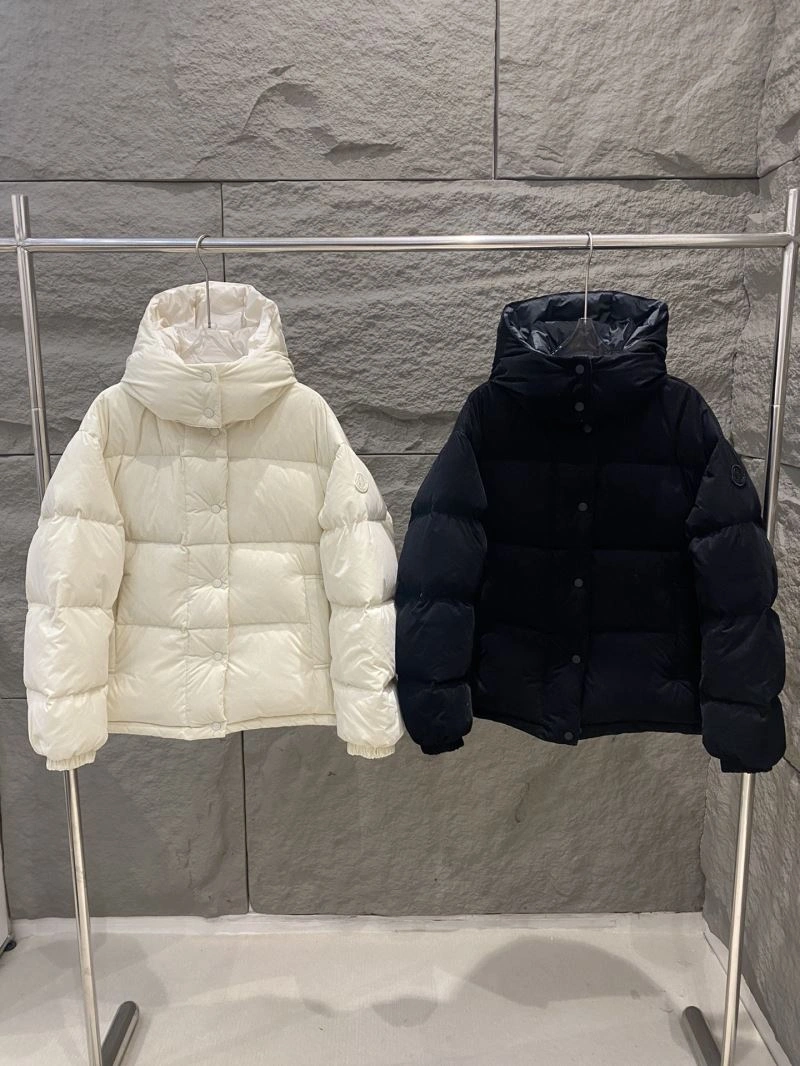Moncler Down Jackets EasyMatch 143811