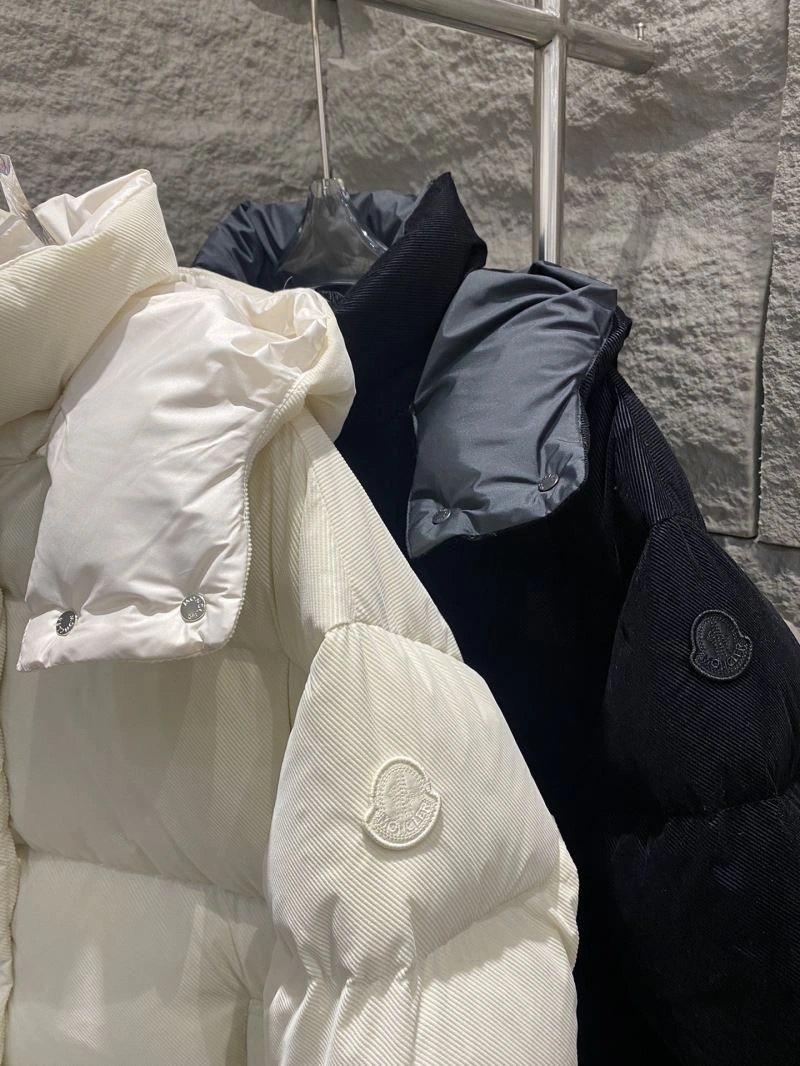 Moncler Down Jackets EasyMatch 143811